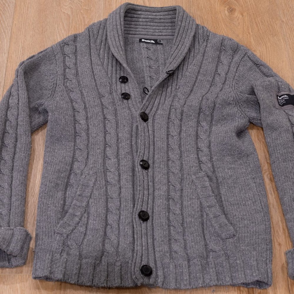 Bench Wool Cardigan - Size M - Grey - Mint Condition - Cozy Elegance